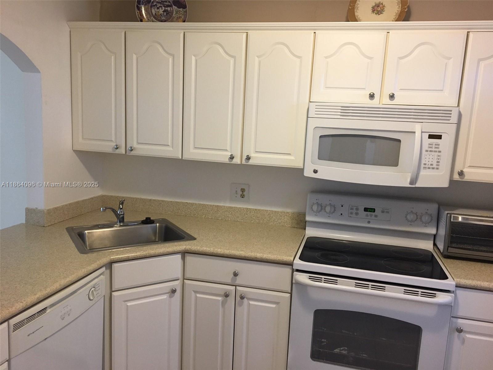 ARAGON PHASE 1A CONDO - фото