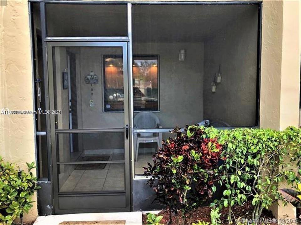 RAQUET CLUB - фото