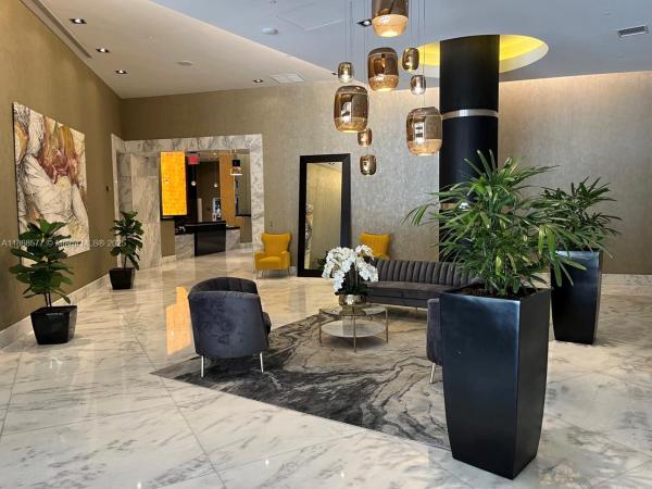 VUE AT BRICKELL CONDO