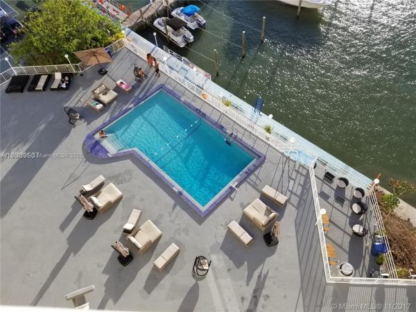 Bayshore Yacht & Tennis