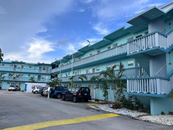 THIRD MOORINGS CONDO