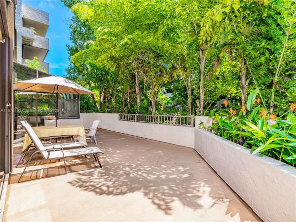 KEY COLONY NO 4 CONDO