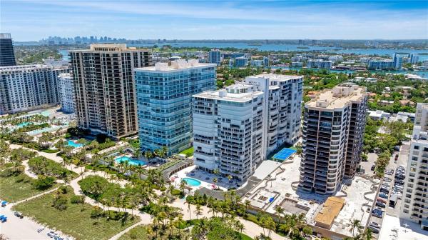 BAL HARBOUR 101 CONDO