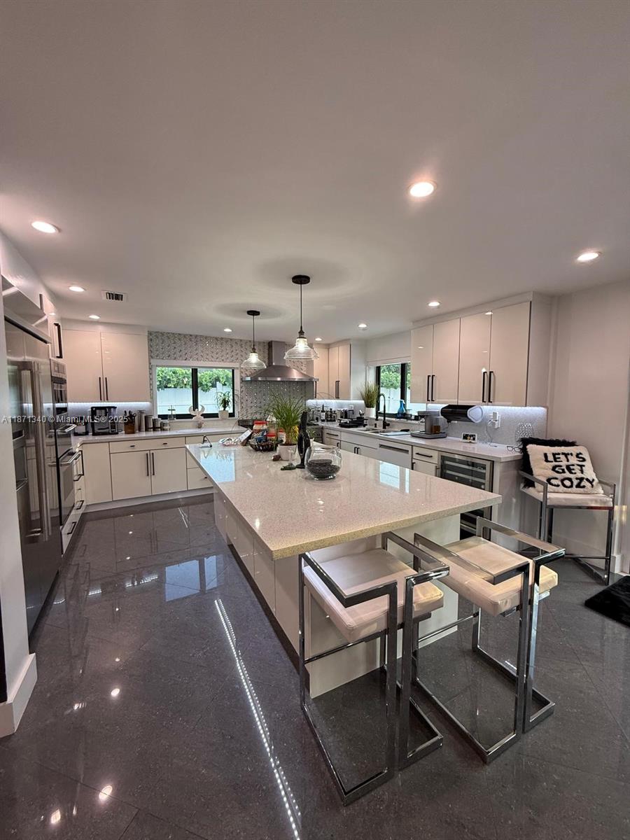 TREASURE ISLAND - фото