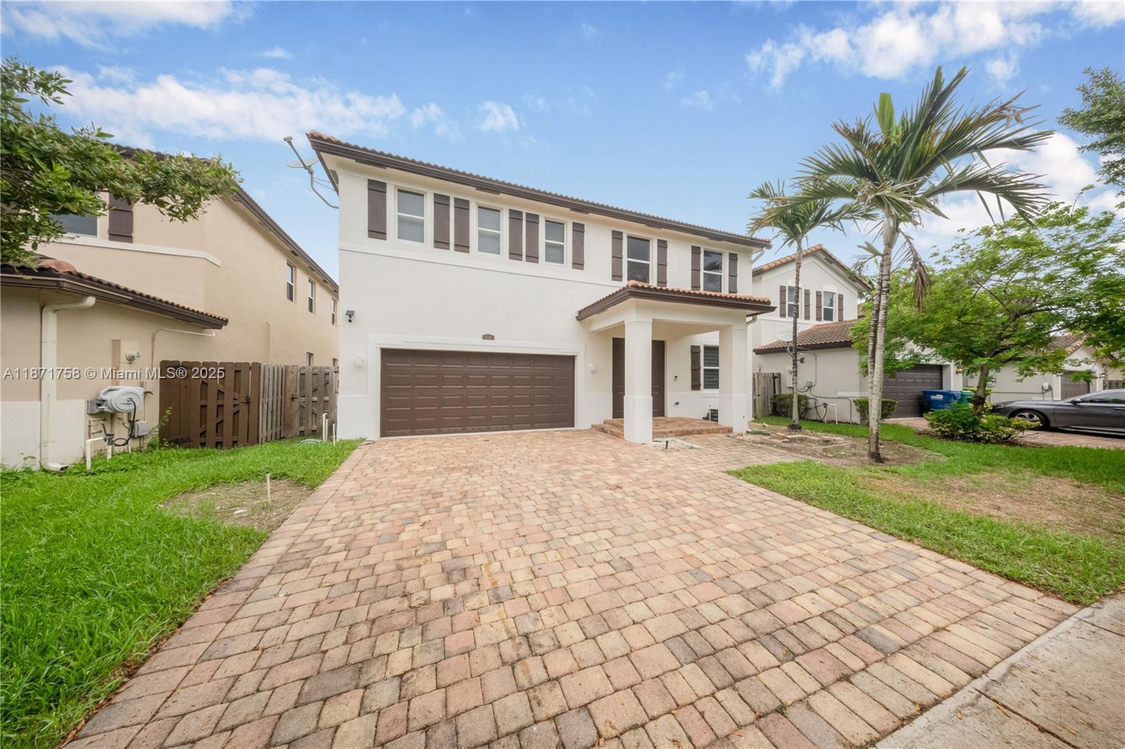 HEMINGWAY POINT - фото