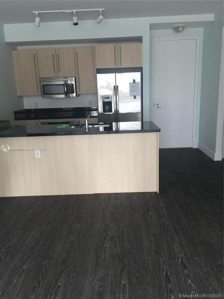 THE AXIS ON BRICKELL II C