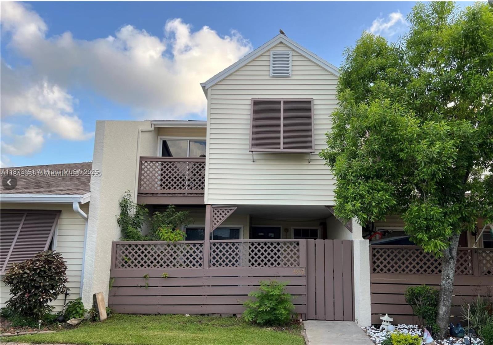 WOODLAKE SHORES - фото