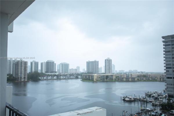 2780 NE 183RD ST #908, AVENTURA, FL 33160