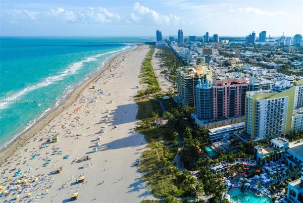 18100 N BAY RD #905, SUNNY ISLES BEACH, FL 33160