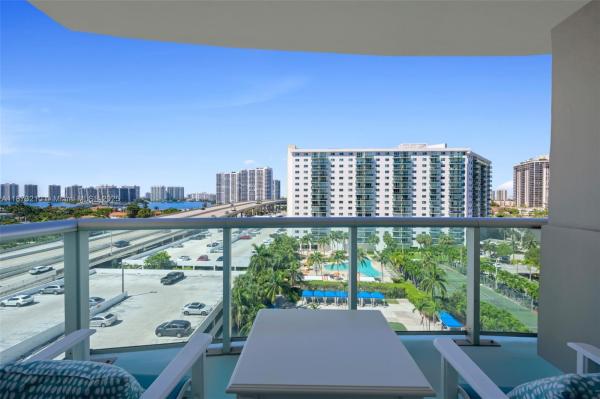 19370 COLLINS AVE #902, SUNNY ISLES BEACH, FL 33160