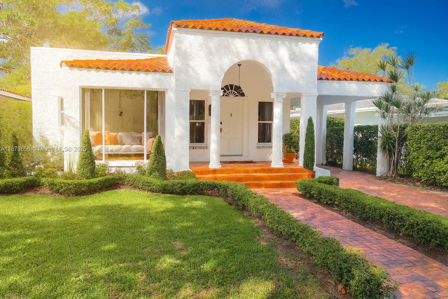 CORAL GABLES GRANADA SEC - фото