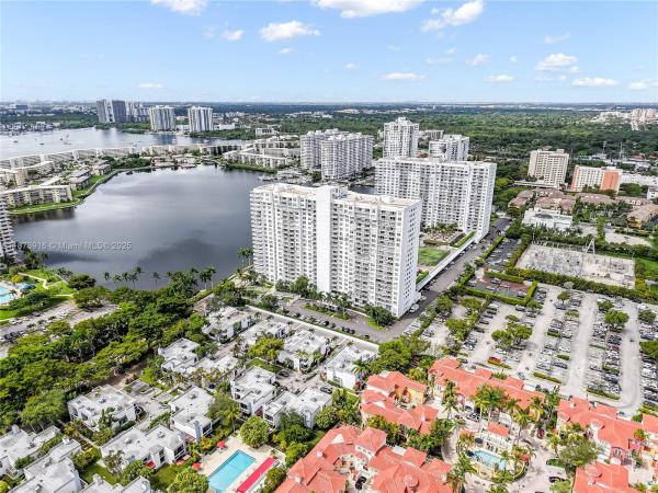 2851 NE 183RD ST #809E, AVENTURA, FL 33160