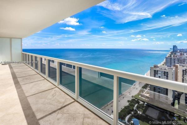 1830 S OCEAN DR #3704, HALLANDALE BEACH, FL 33009