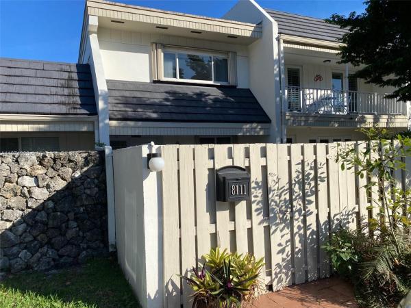 KINGS CREEK TOWNHOMES