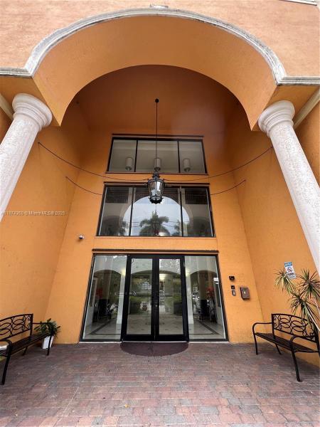 KEYSTONE COURTS CONDO