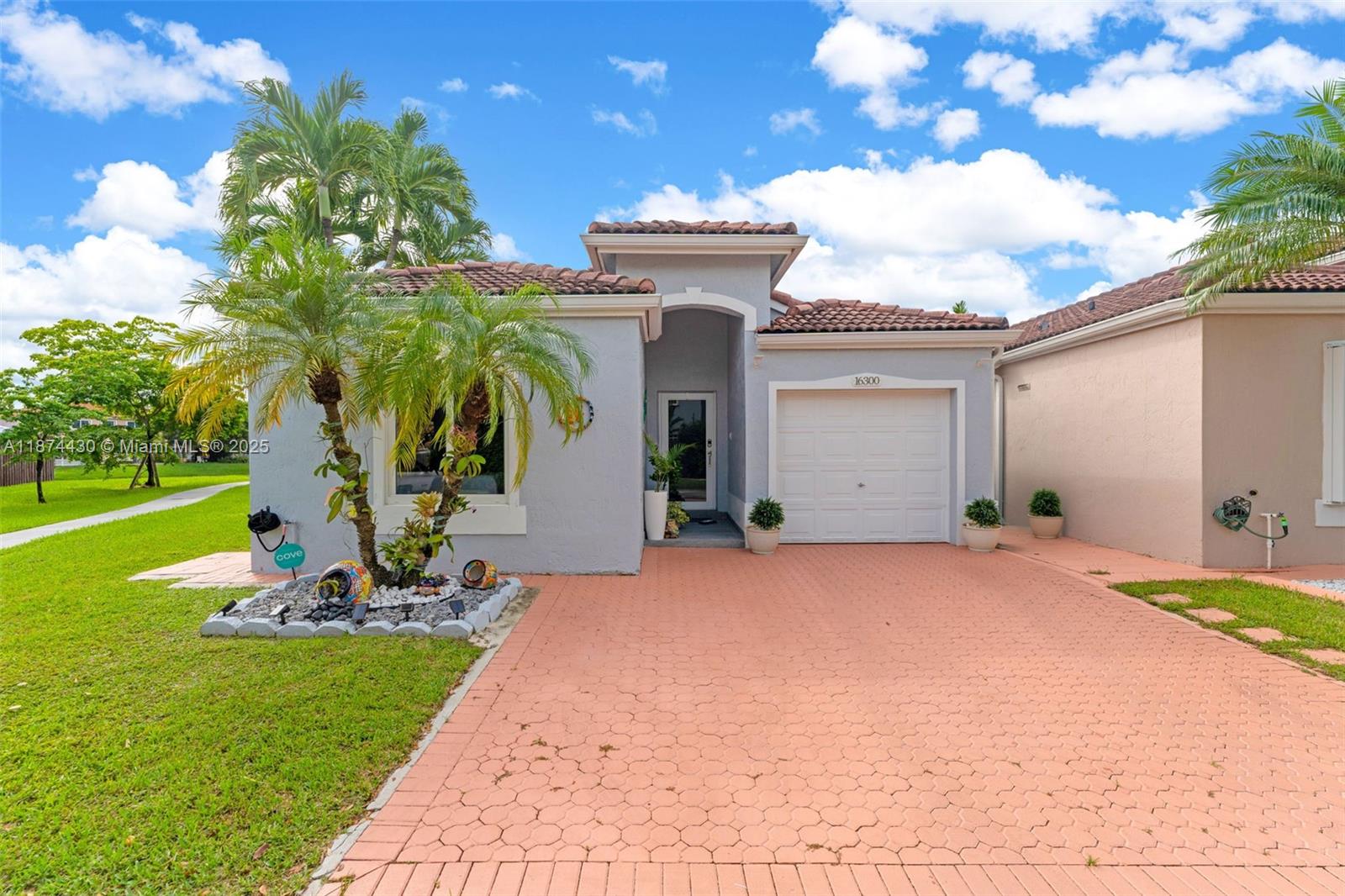 FOREST LAKES GARDENS SEC - фото