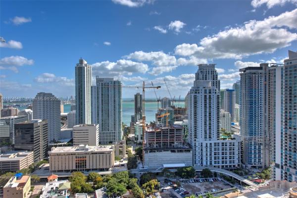 NINE AT MARY BRICKELL VIL