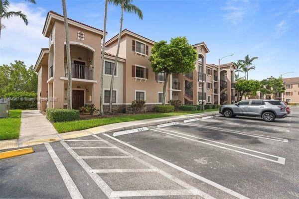 Isles at Bay Shore - фото