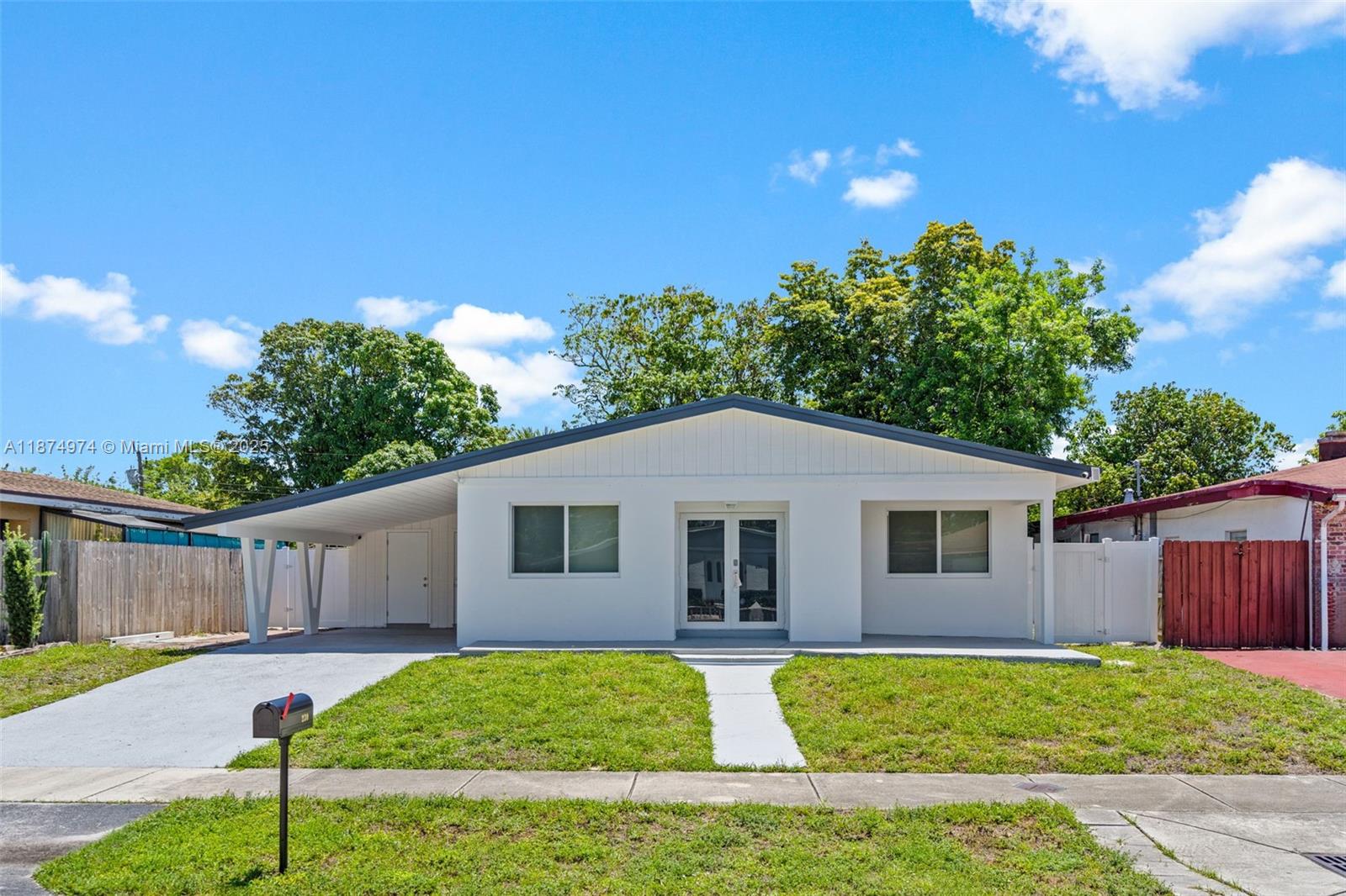 JEANETTE MANORS - фото