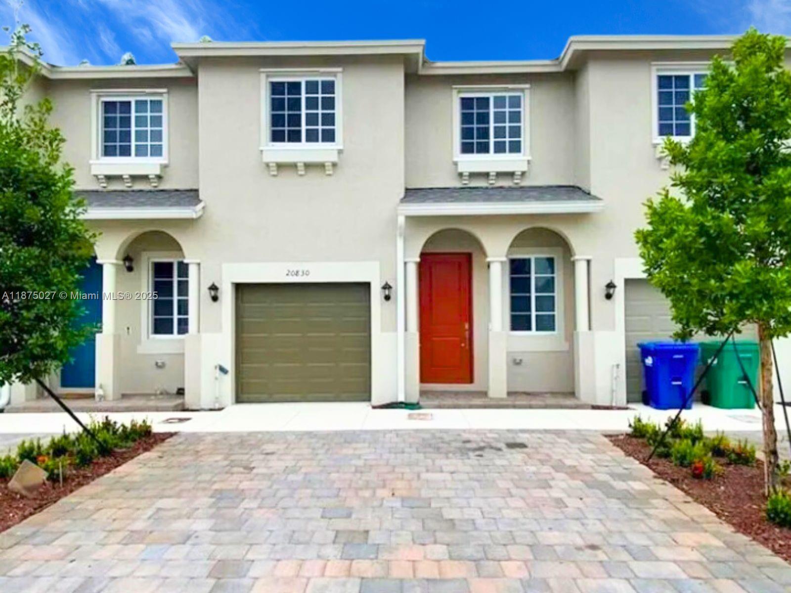 Walden Place - фото