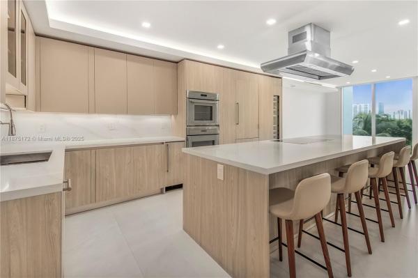 3301 NE 183RD ST #503, AVENTURA, FL 33160