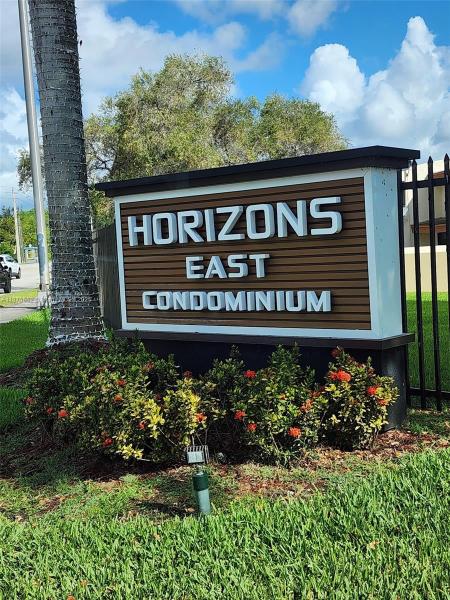HORIZONS CONDO #4