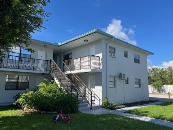 LUDLAM GARDENS CONDO