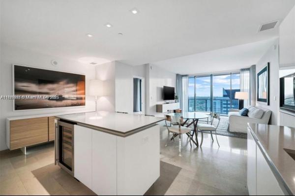 88 SW 7TH ST #1904, MIAMI, FL 33130