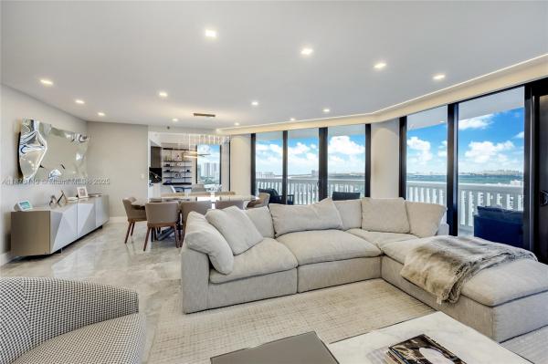 Williams Island 2000