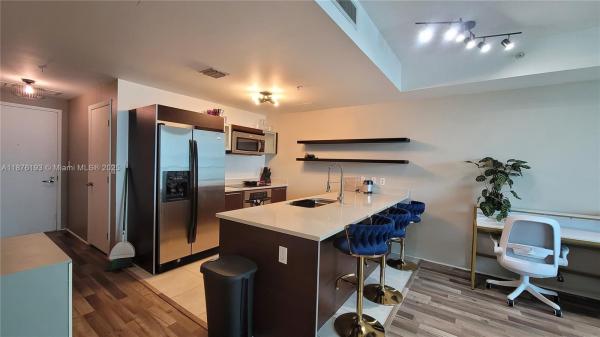 QUANTUM ON THE BAY CONDO