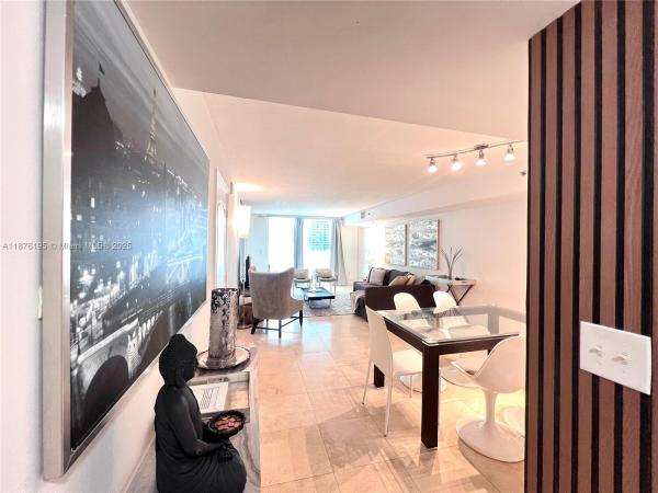 THE CLUB AT BRICKELL BAY