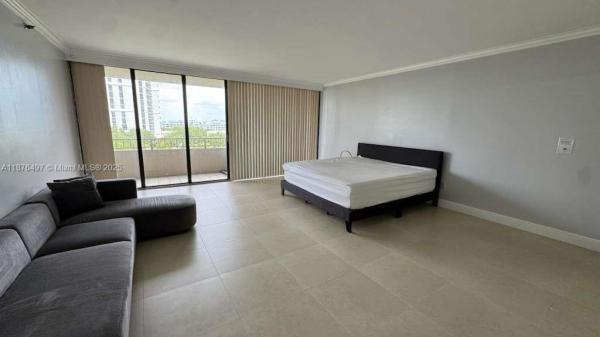 JOCKEY CLUB III CONDO