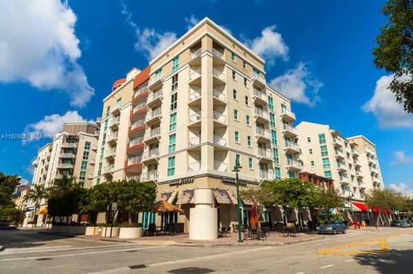 DOWNTOWN DADELAND CONDO N