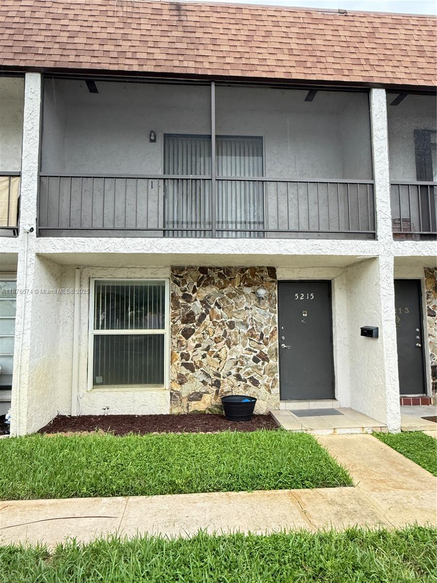 VILLAGE TOWNHOUSES NO TWO - фото