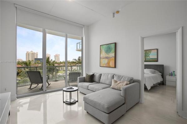 3029 NE 188TH ST #408, AVENTURA, FL 33180