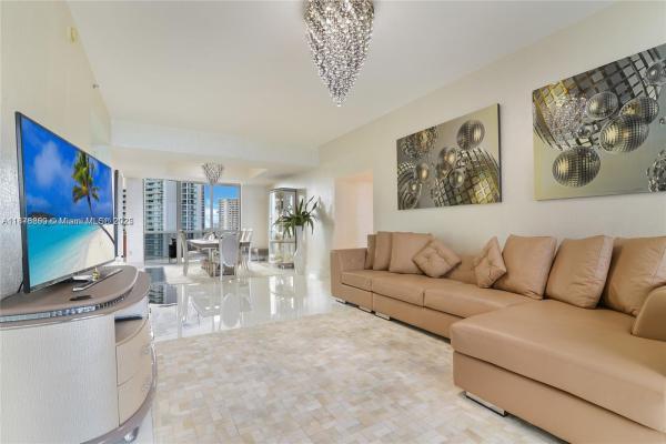 15811 COLLINS AVE #704, SUNNY ISLES BEACH, FL 33160