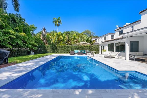 LA GORCE GOLF SUB PB 14-43