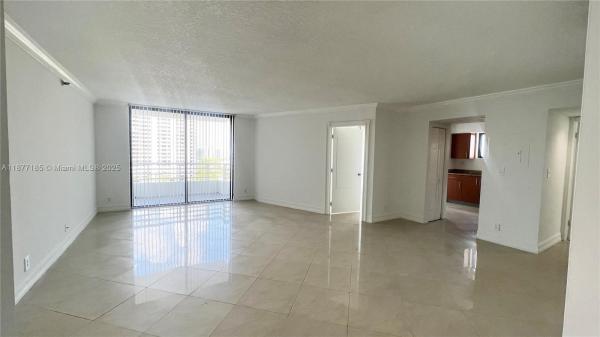 3300 NE 192ND ST #1106, AVENTURA, FL 33180