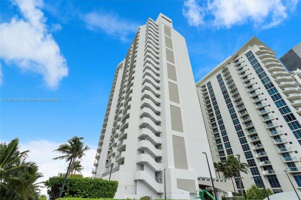 17375 COLLINS AVE #1507, SUNNY ISLES BEACH, FL 33160