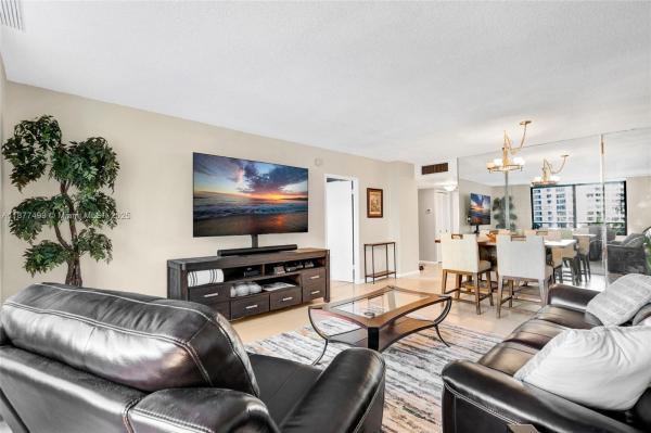 500 THREE ISLANDS BLVD #320, HALLANDALE BEACH, FL 33009