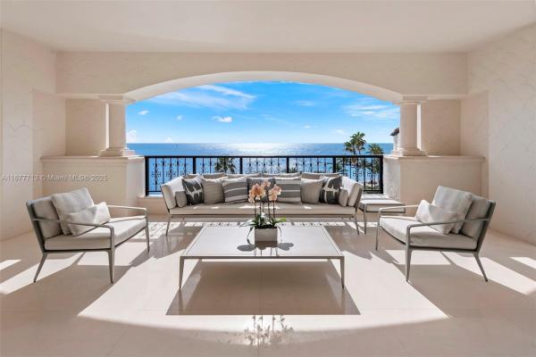 OCEANSIDE AT FISHER ISLAN