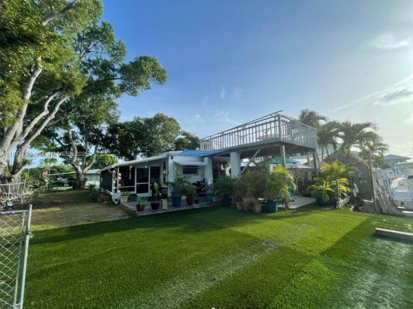 KEY LARGO TRAILER VILLAGE