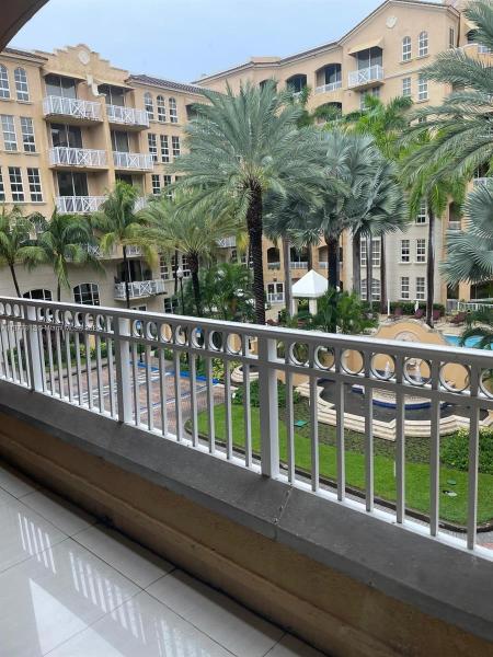 3001 NE 185TH ST #326, AVENTURA, FL 33180