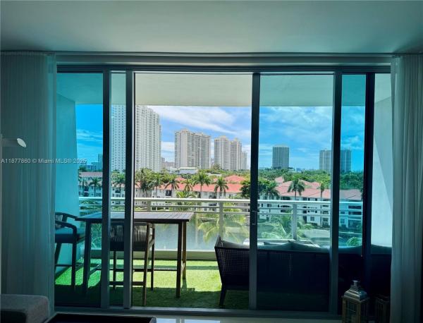 2950 NE 188TH ST #443, AVENTURA, FL 33180