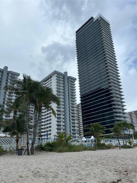 2030 S OCEAN DR #221, HALLANDALE BEACH, FL 33009