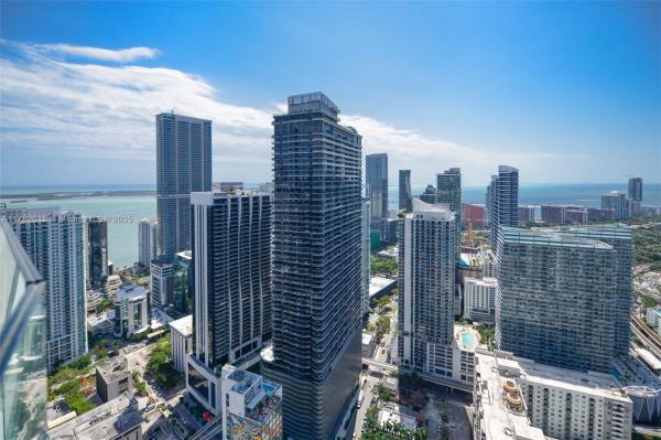 BRICKELL HEIGHTS EAST