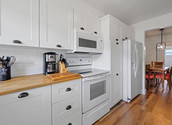 ELDORADO COUNTRY CLUB TOW