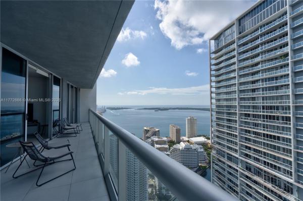 ICONBRICKELL CONDO NO 1