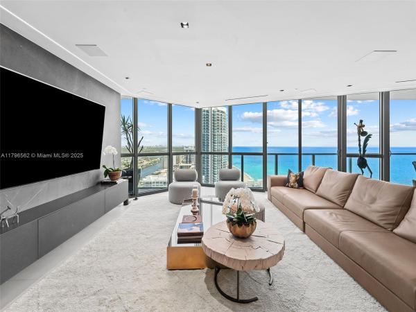 3101 S OCEAN DR #2905, HOLLYWOOD, FL 33019