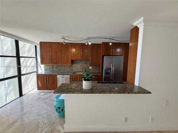 TOWER AT BISCAYNE COVE CO